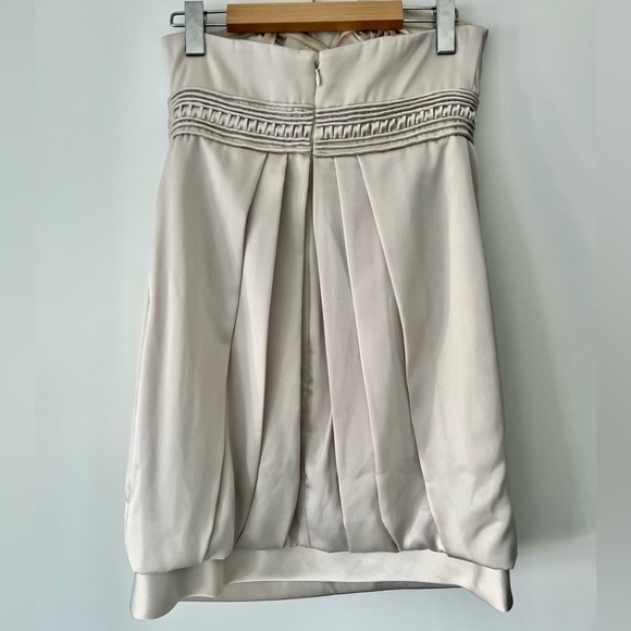 BCBGMaxAzria short dress in size 4 - silver/gray - Picture 3 of 4